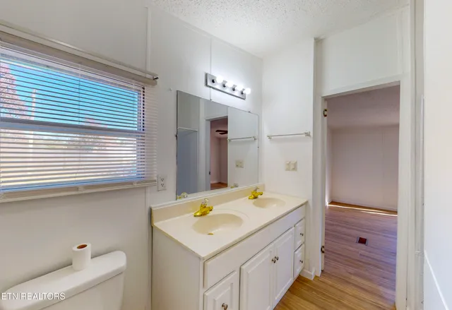 $220,000 | 136 Hunters Ridge, Madisonville, TN 37354