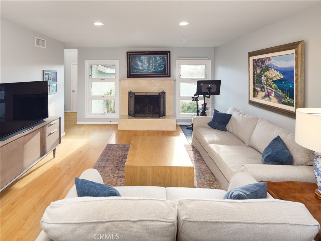 420 Oregon Street El Segundo, CA 90245 - Photo 5 of 26