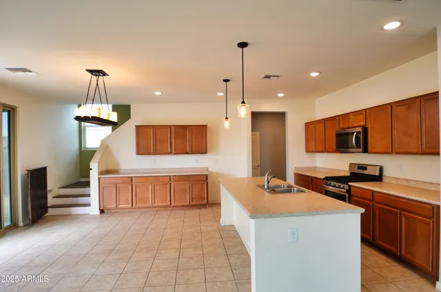 $349,900 | 7271 East Grouse Court, San Tan Valley, AZ 85143