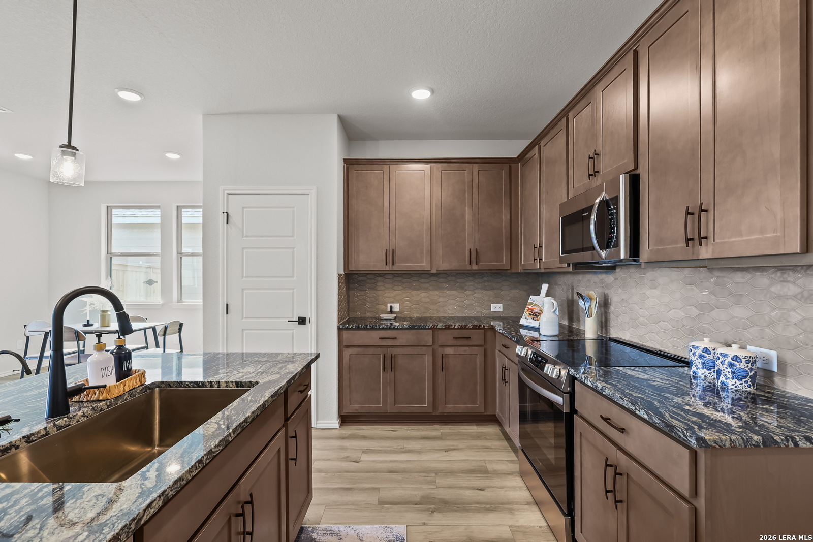 309 Jills Path Seguin, TX 78155 - Photo 12 of 32