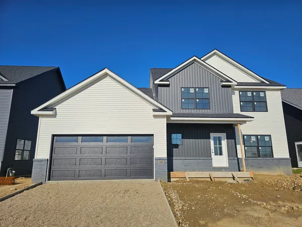 $564,900 | 1304 Woodbine Road, Bloomington, IL 61704