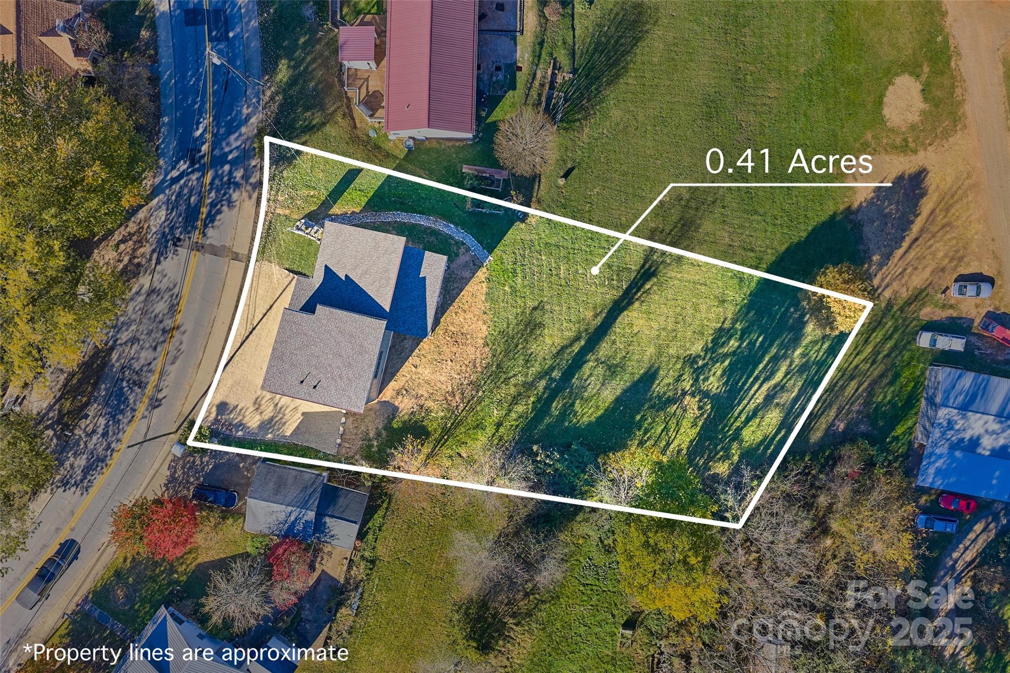 872 Newfound Road Canton, NC 28716 - Photo 38 of 44 a view of swimming pool with a yard