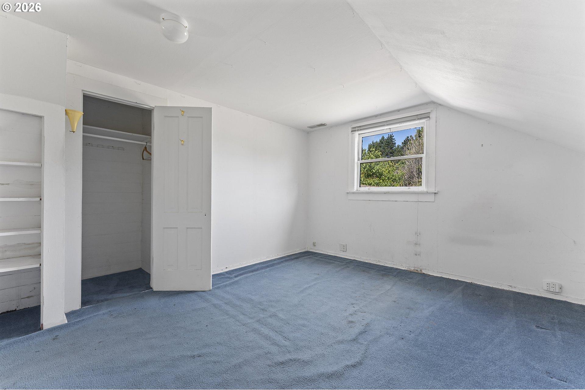 12295 Southwest Boones Ferry Road Portland, OR 97219 - Photo 23 of 26 Gallery Image 23