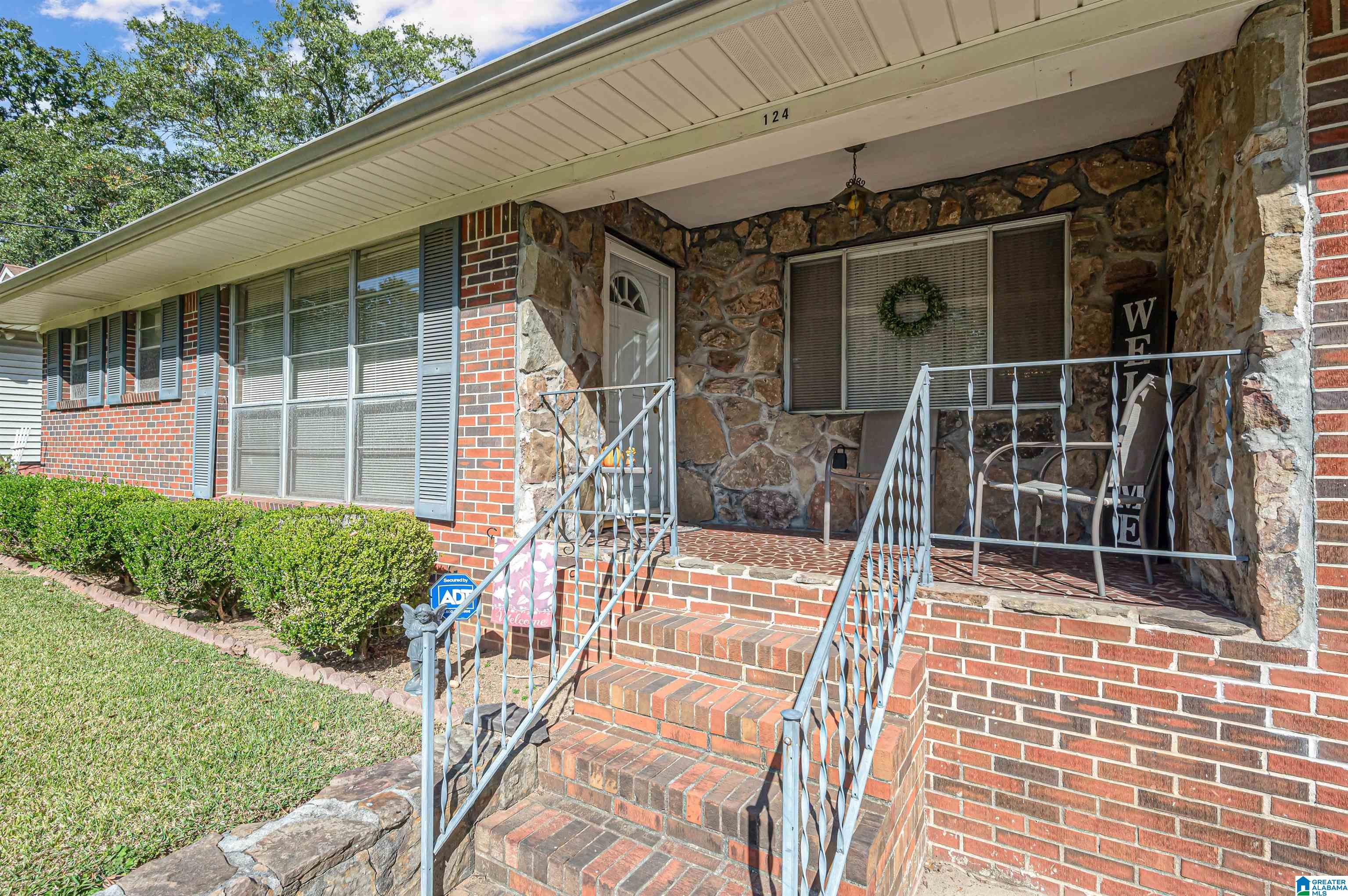 124 West Crest Road Bessemer, AL 35023 - Photo 4 of 40