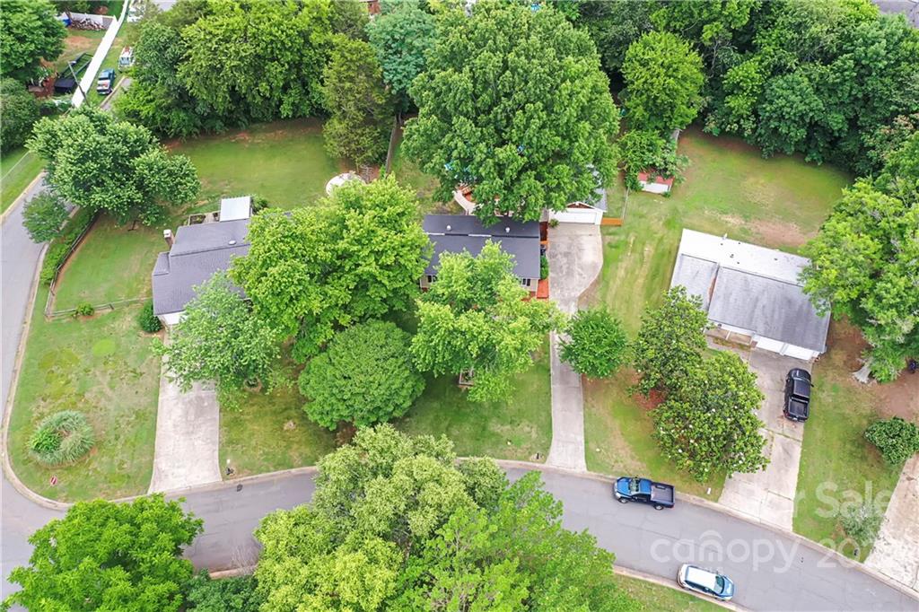 12118 Mapleton Road Charlotte, NC 28273 - Photo 42 of 48 an aerial view of residential house with outdoor space and lake view
