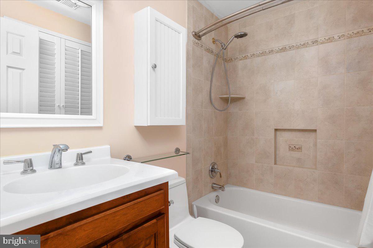 5528 Woodlyn Road Frederick, MD 21703 - Photo 28 of 66 Primary bathroom