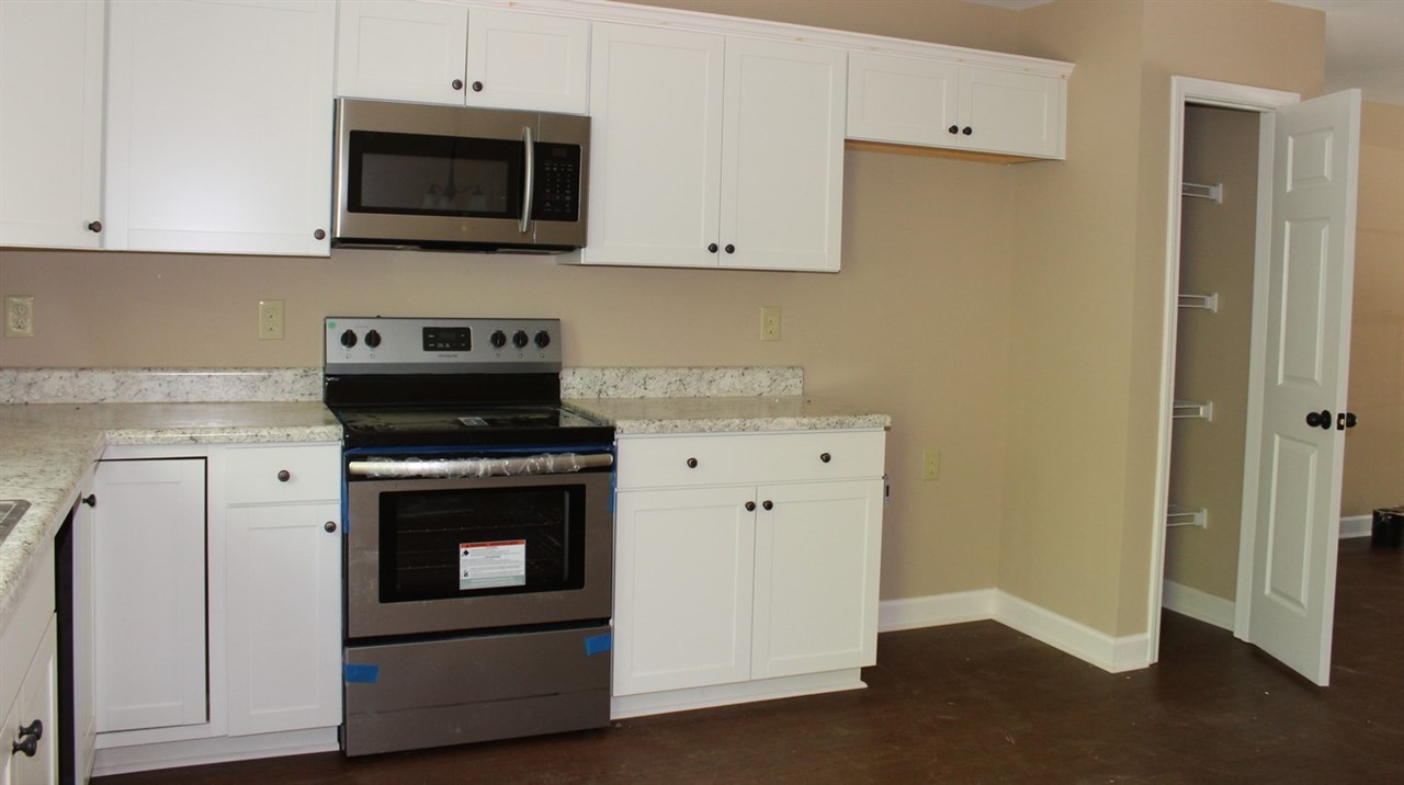 3518 Sawmill Road Gray Court, SC 29645 - Photo 12 of 32 Gallery Image 12