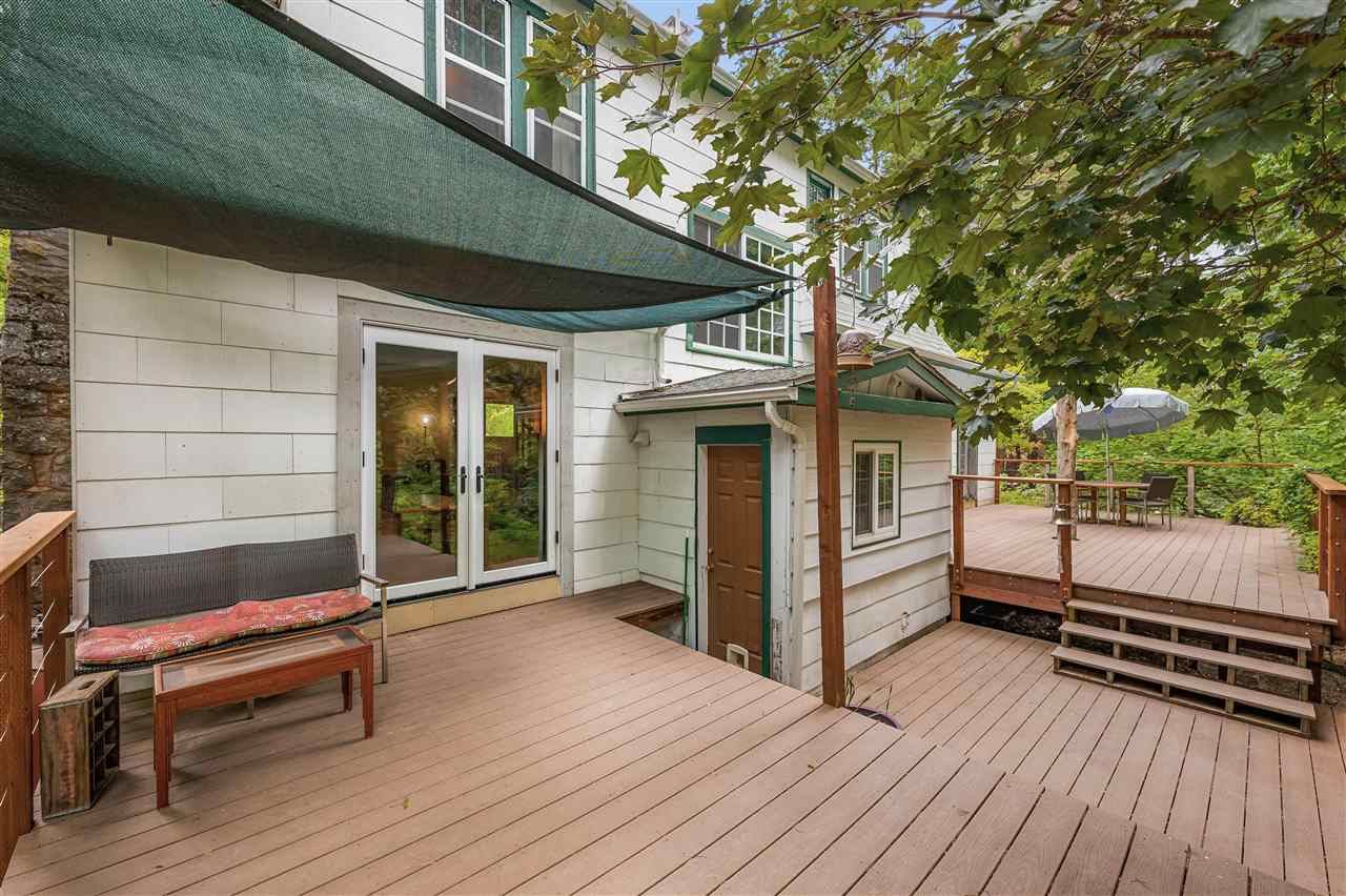335 North Old Stage Road Mount Shasta, CA 96067 - Photo 20 of 27 Gallery Image 20