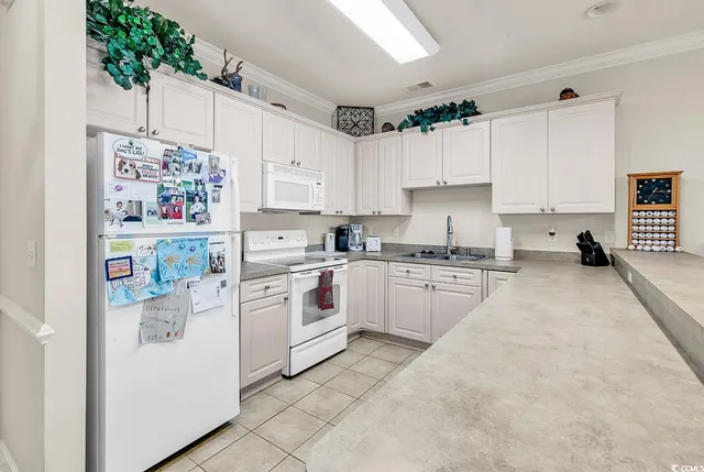 $264,900 | 4891 Luster Leaf Circle, Unit 302, Myrtle Beach, SC 29577