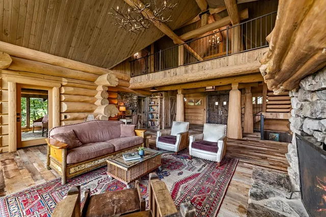 a view of an entryway