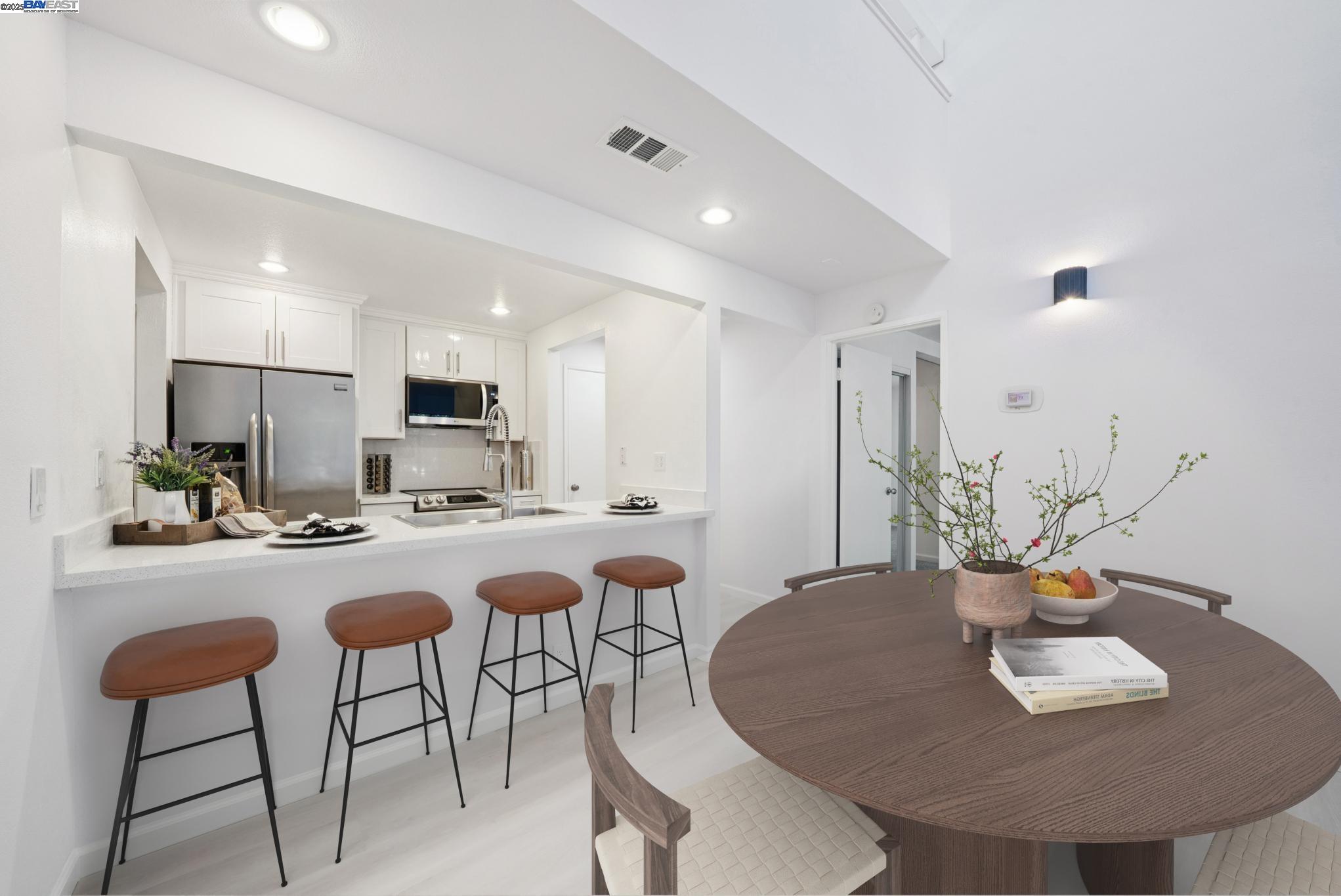 1089 Foxchase Drive San Jose, CA 95123 - Photo 8 of 31