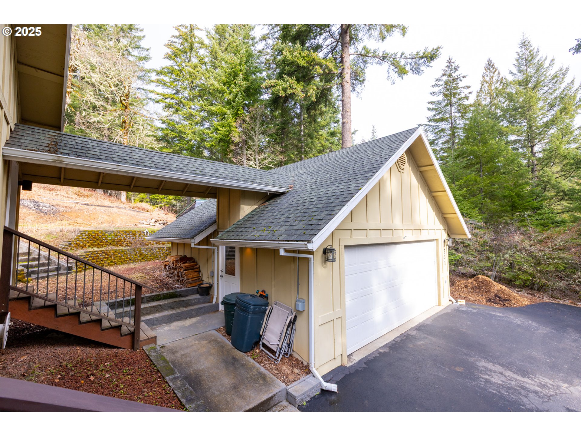 331 Upper Lakeview Rd Road White Salmon, WA 98672 - Photo 14 of 37 Gallery Image 14