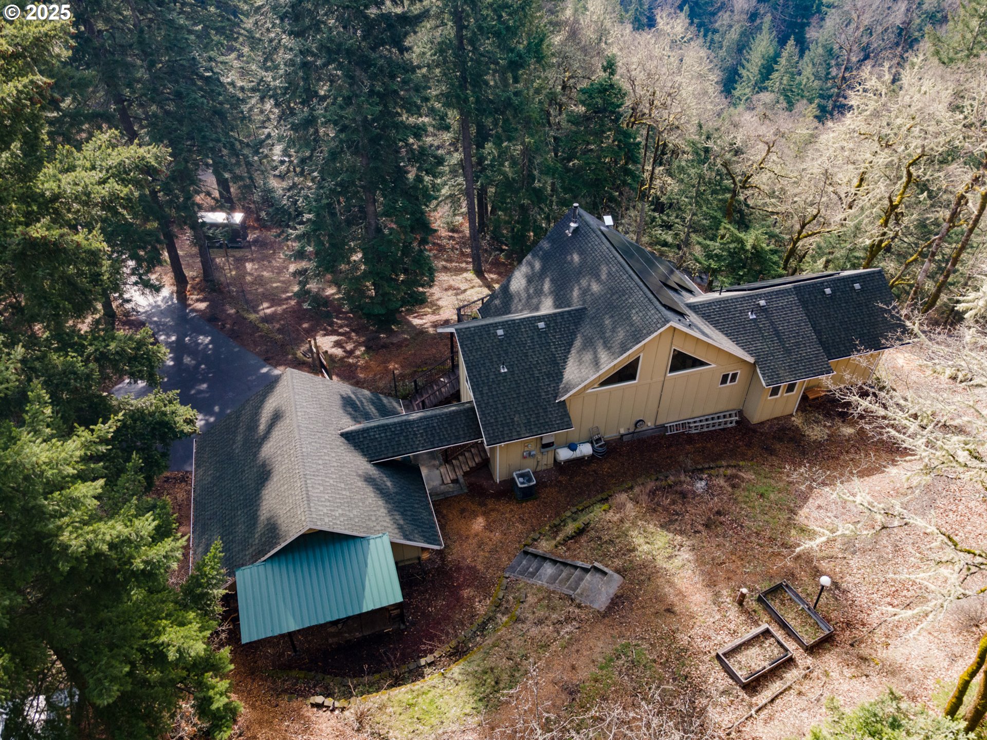331 Upper Lakeview Rd Road White Salmon, WA 98672 - Photo 6 of 37 Gallery Image 6
