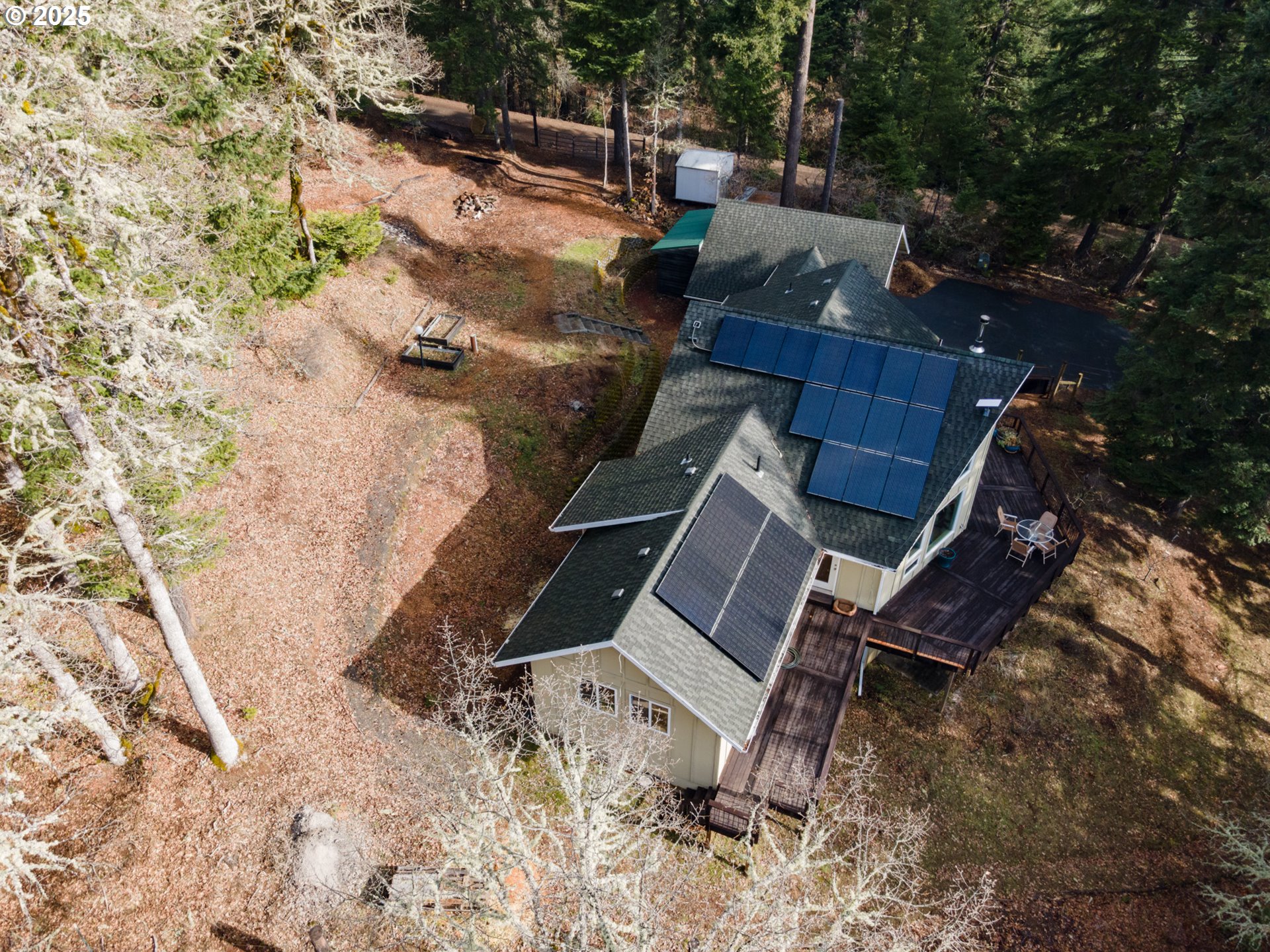 331 Upper Lakeview Rd Road White Salmon, WA 98672 - Photo 7 of 37 Gallery Image 7