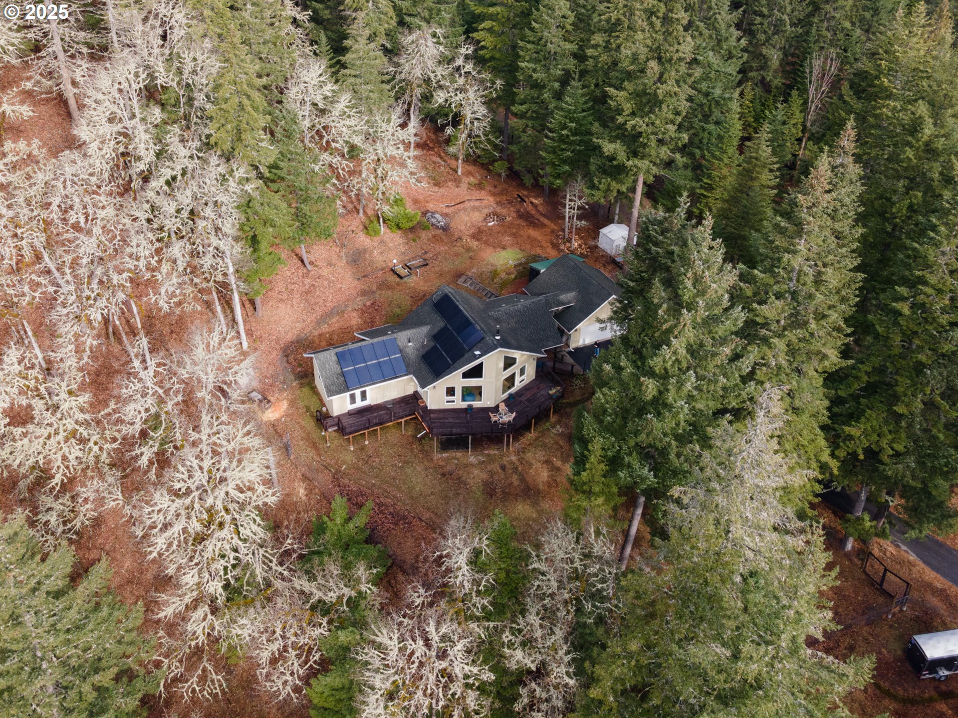 331 Upper Lakeview Rd Road White Salmon, WA 98672 - Photo 8 of 37 Gallery Image 8