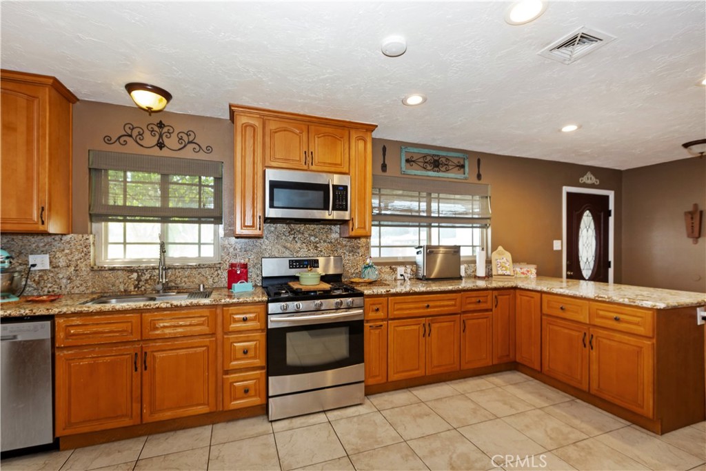 8829 California Riverside, CA 92503 - Photo 7 of 28 Gallery Image 7