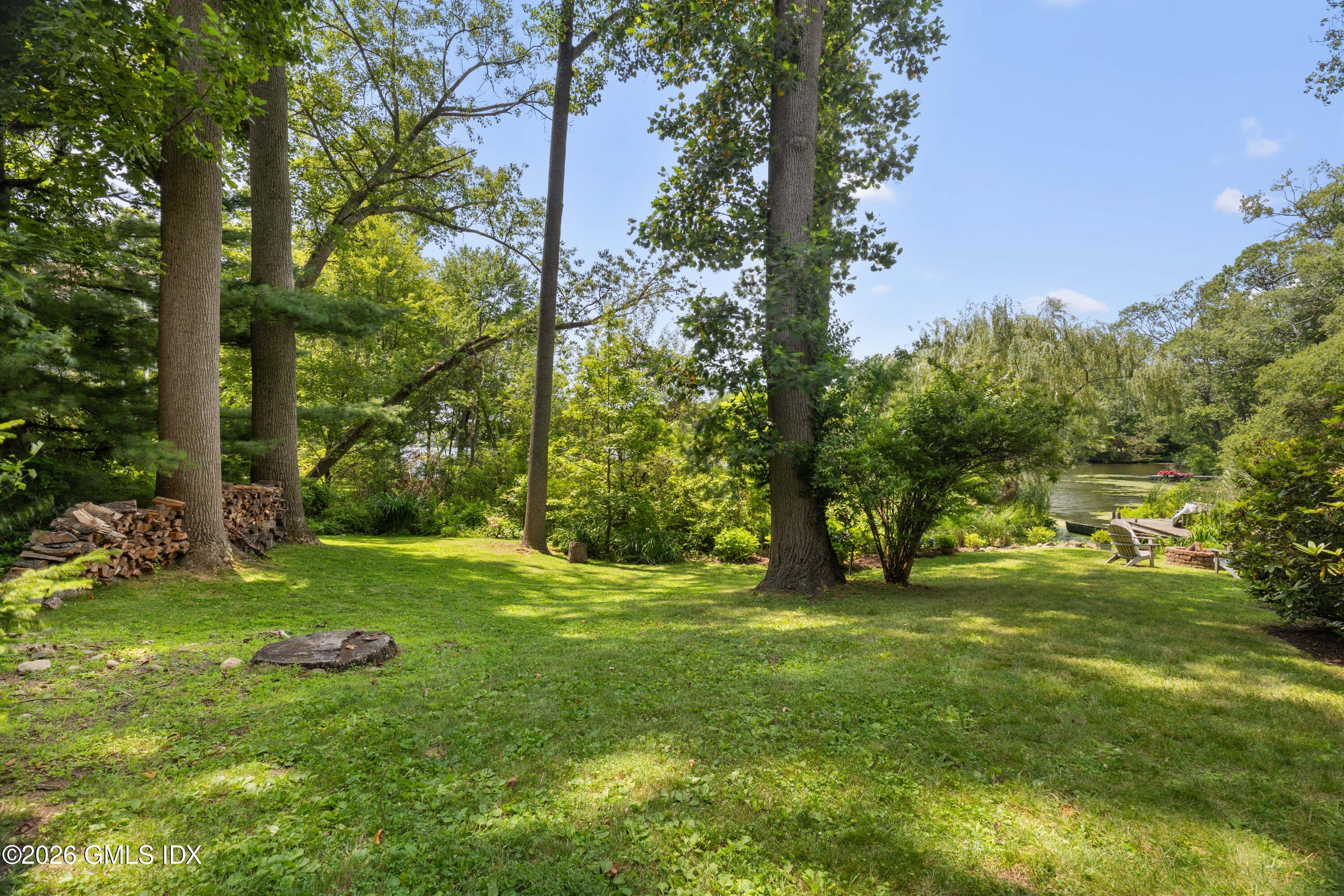 74 Long Meadow Road Riverside, CT 06878 - Photo 31 of 38 Yard