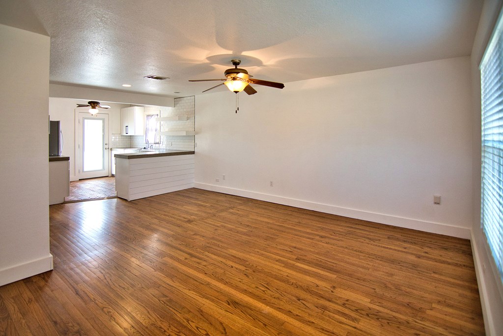 1225 Ritter Street Mason, TX 76856 - Photo 10 of 30 Gallery Image 10