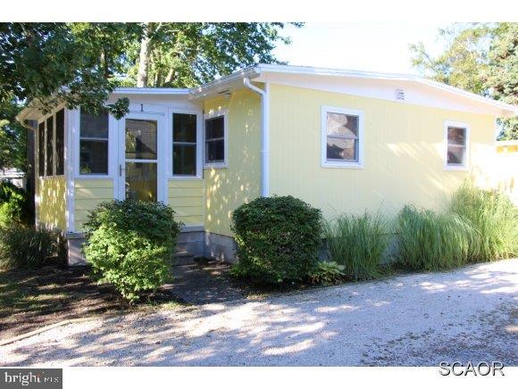 17 Bay Road, Unit 1 Rehoboth Beach, DE 19971 - Photo 4 of 14 Gallery Image 4