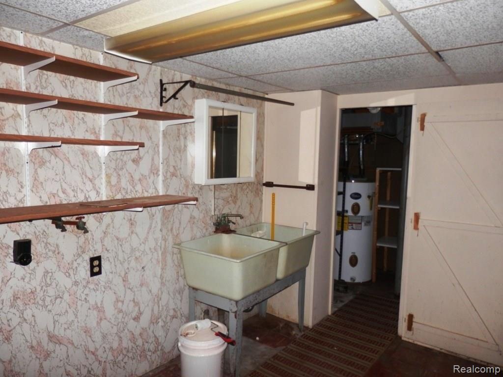 2420 North Custer Road Monroe, MI 48162 - Photo 4 of 21 Custer 2420 Laundry Area.JPG