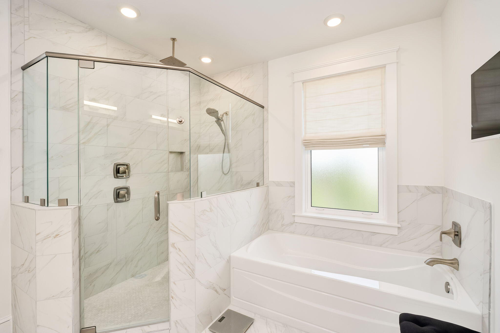 77 Seaboard Lane Santa Rosa Beach, FL 32459 - Photo 16 of 23 Image #16 MasterBath2