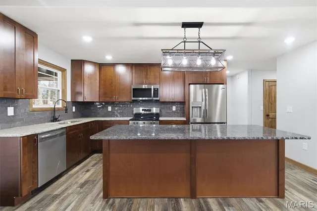 $298,000 | 130 M- Borough Street, Cabool, MO 65689