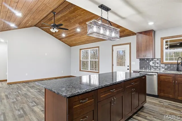 $298,000 | 130 M- Borough Street, Cabool, MO 65689