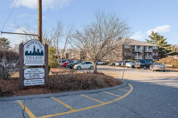 $239,900 | 270 East Haverhill Street, Unit 12, Lawrence, MA 01841