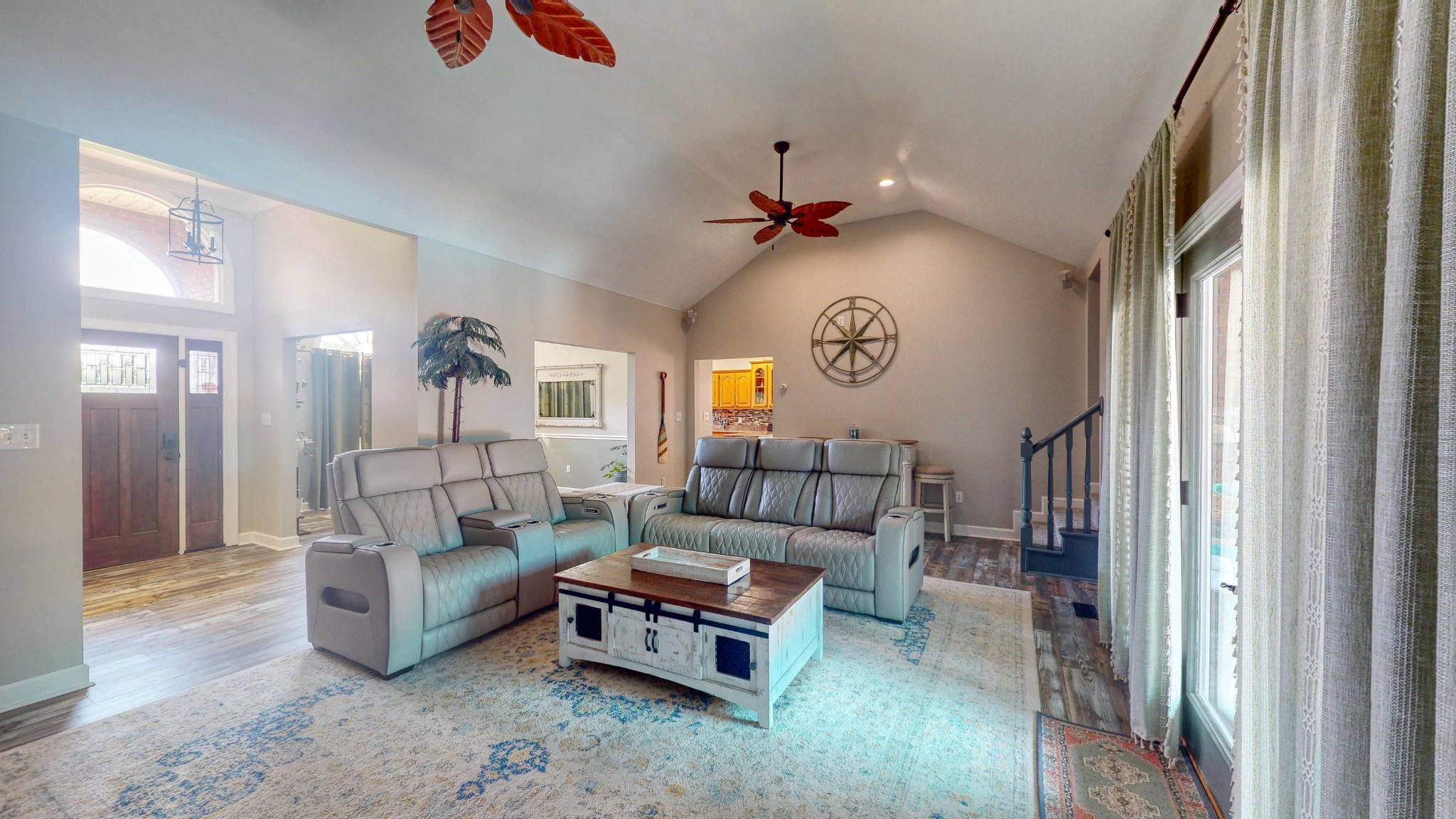 382 Timber Lane Huntingdon, TN 38344 - Photo 16 of 32 a living room with furniture and a window