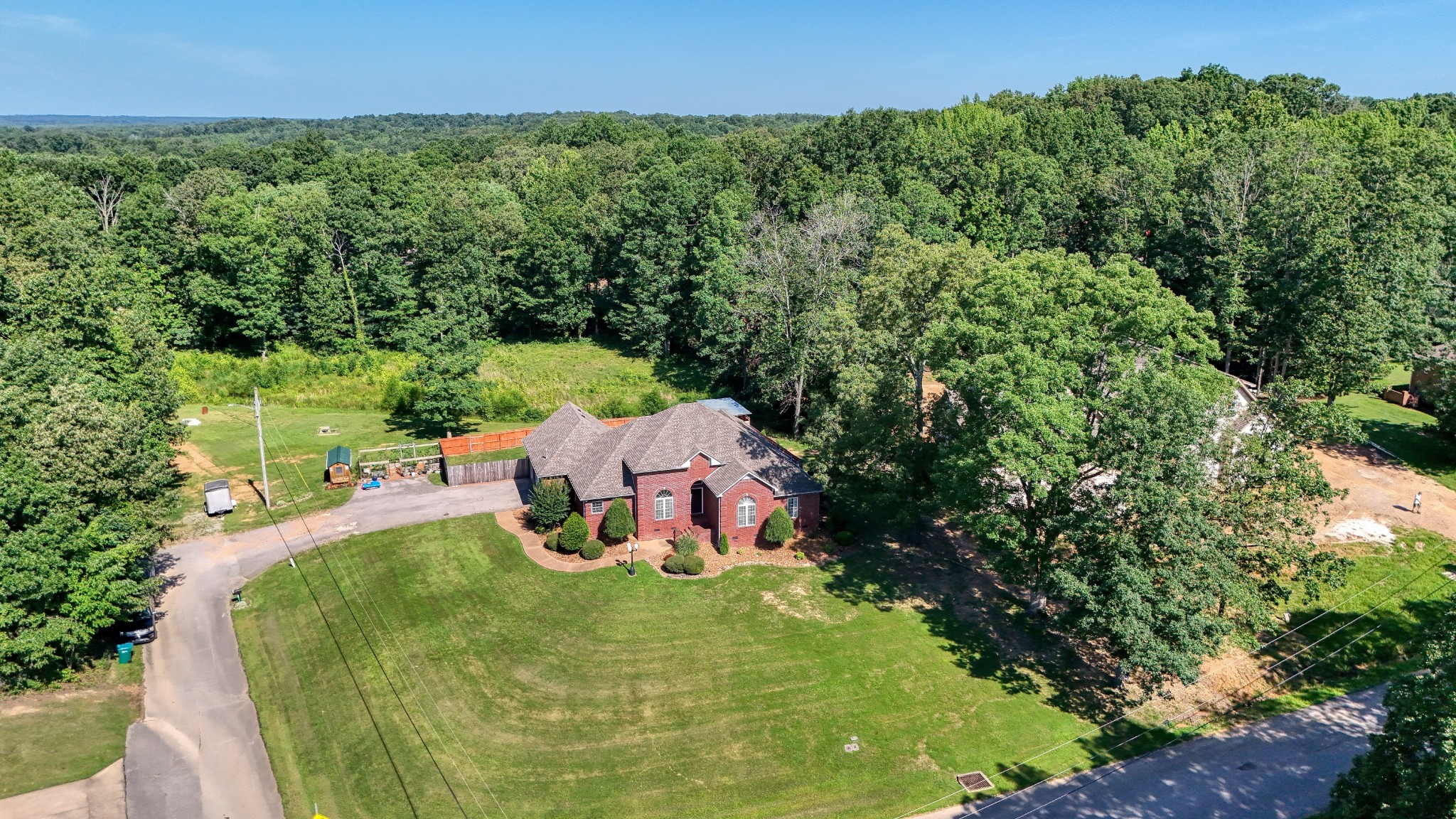 382 Timber Lane Huntingdon, TN 38344 - Photo 4 of 32 a garden view with a seating space