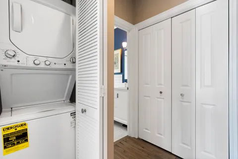 $349,000 | 2705 North Mildred Avenue, Unit 3C, Chicago, IL 60614