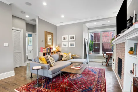 $349,000 | 2705 North Mildred Avenue, Unit 3C, Chicago, IL 60614