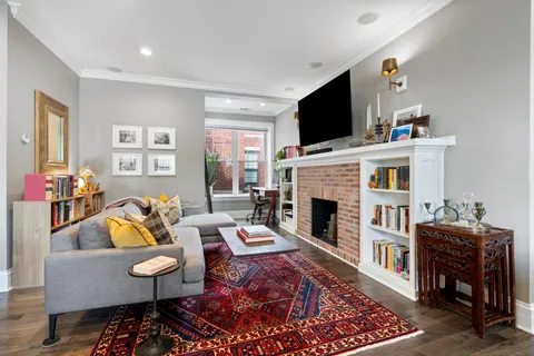 $349,000 | 2705 North Mildred Avenue, Unit 3C, Chicago, IL 60614