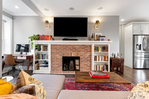 $349,000 | 2705 North Mildred Avenue, Unit 3C, Chicago, IL 60614