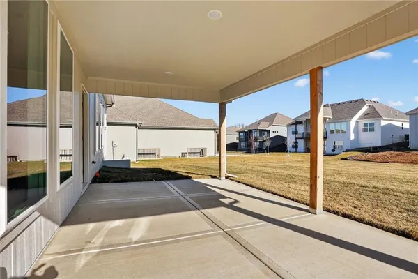 $619,950 | 7045 Yulich Court, Parkville, MO 64152