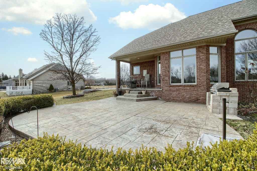 54200 Romeo Plank Road Macomb, MI 48042 - Photo 33 of 38