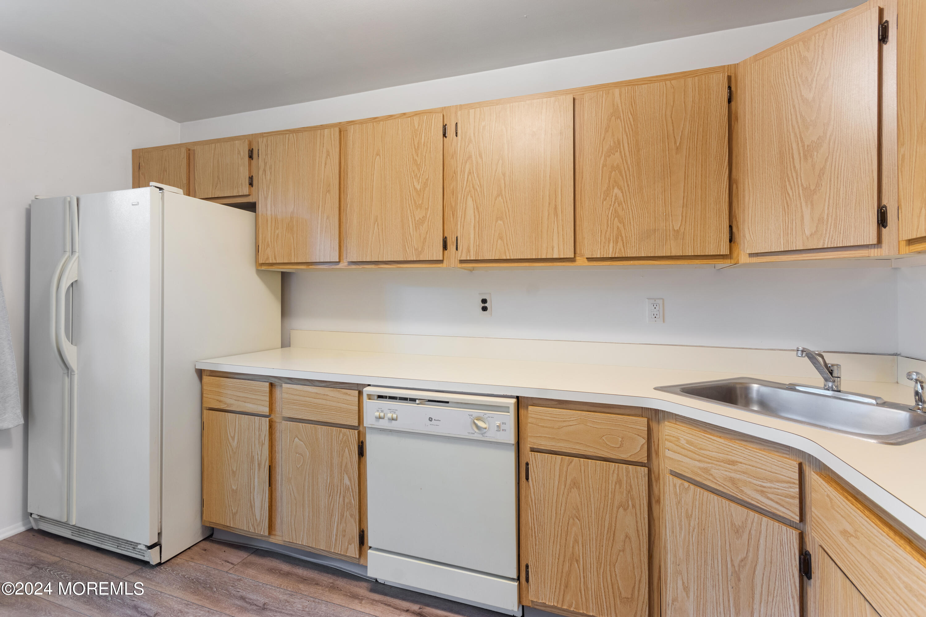 1606 Main Street, Unit R209 Lake Como, NJ 07719 - Photo 6 of 22 DSC_0034