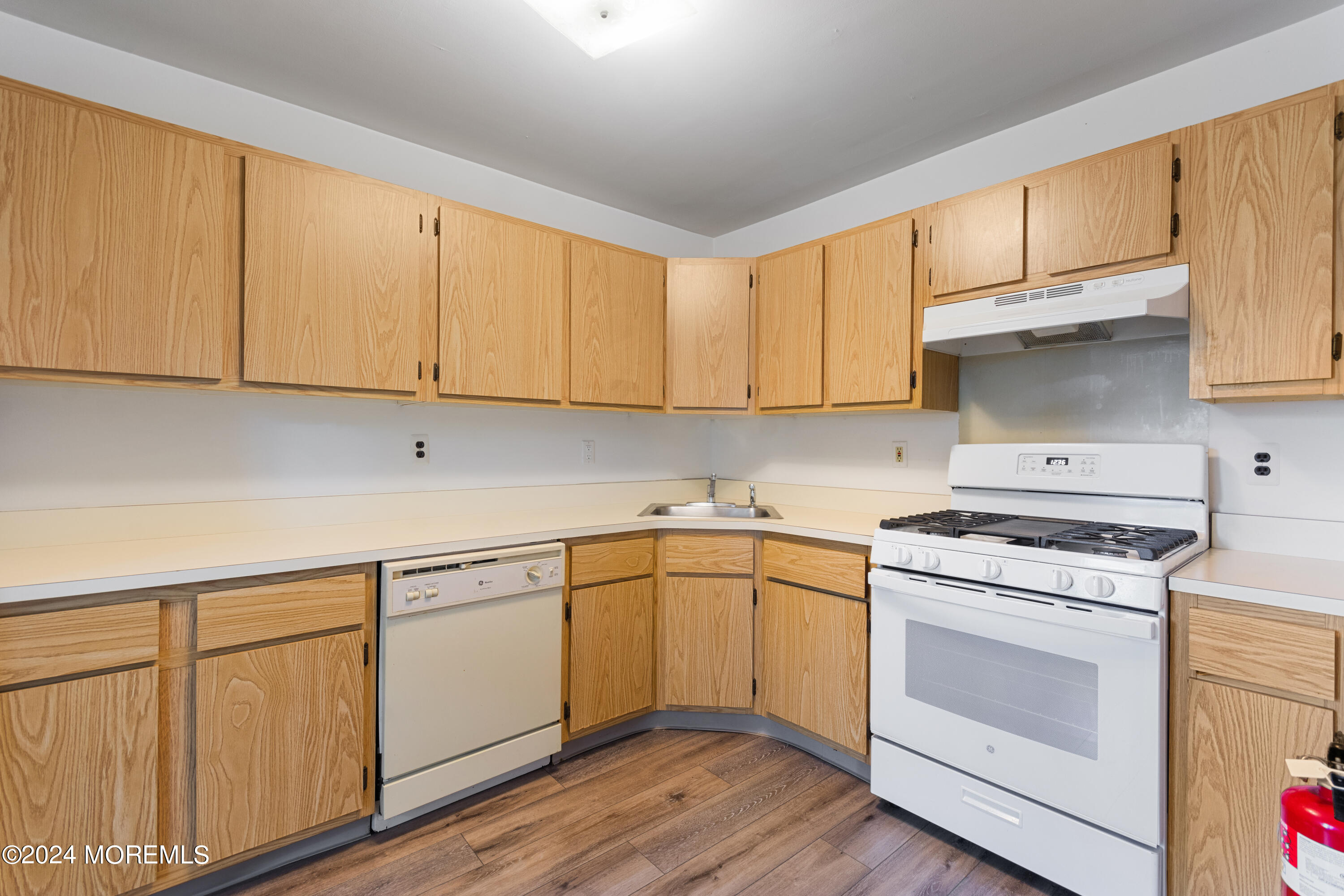 1606 Main Street, Unit R209 Lake Como, NJ 07719 - Photo 7 of 22 DSC_0027