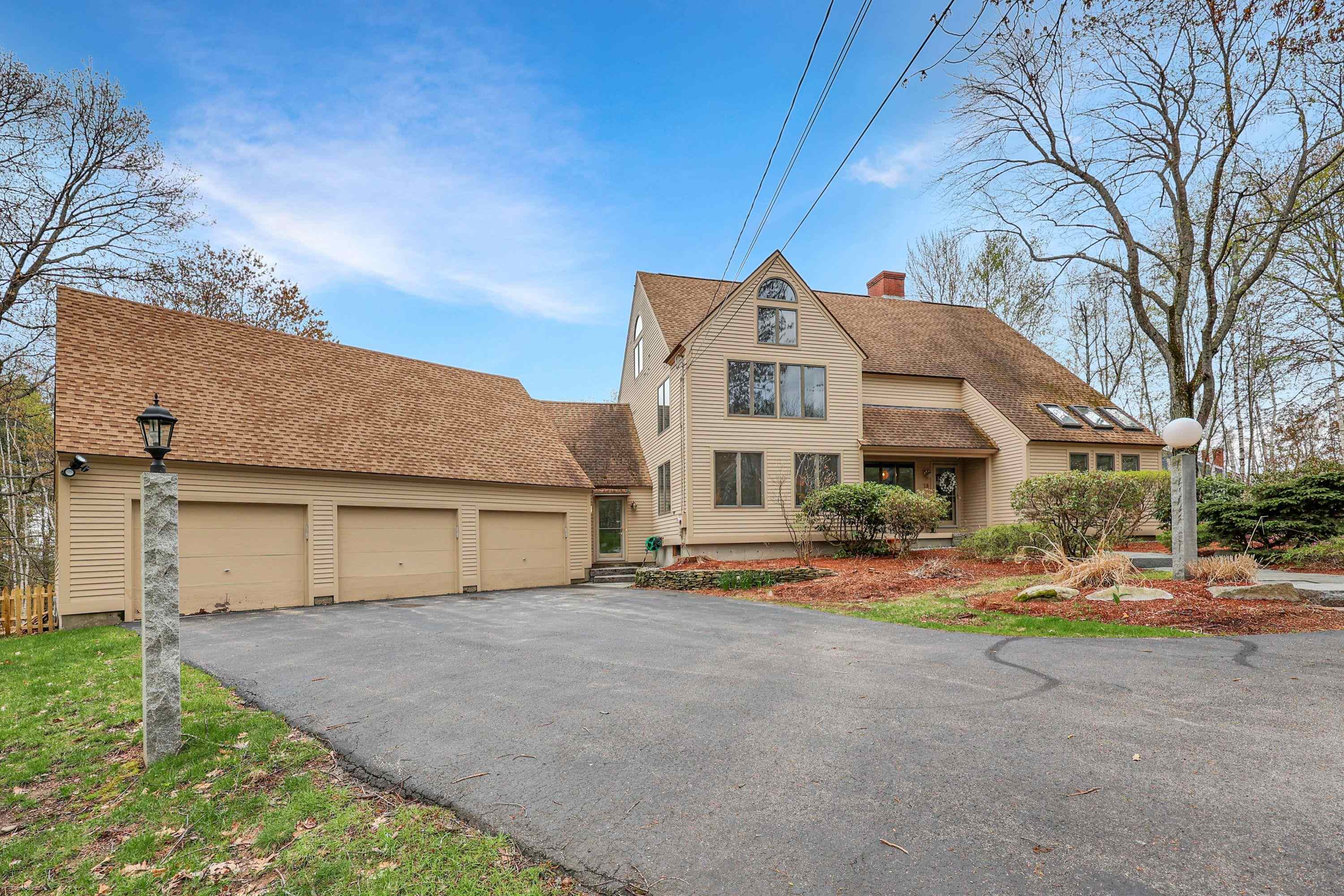 18 Tonga Drive Bow, NH 03304 - Photo 1 of 40