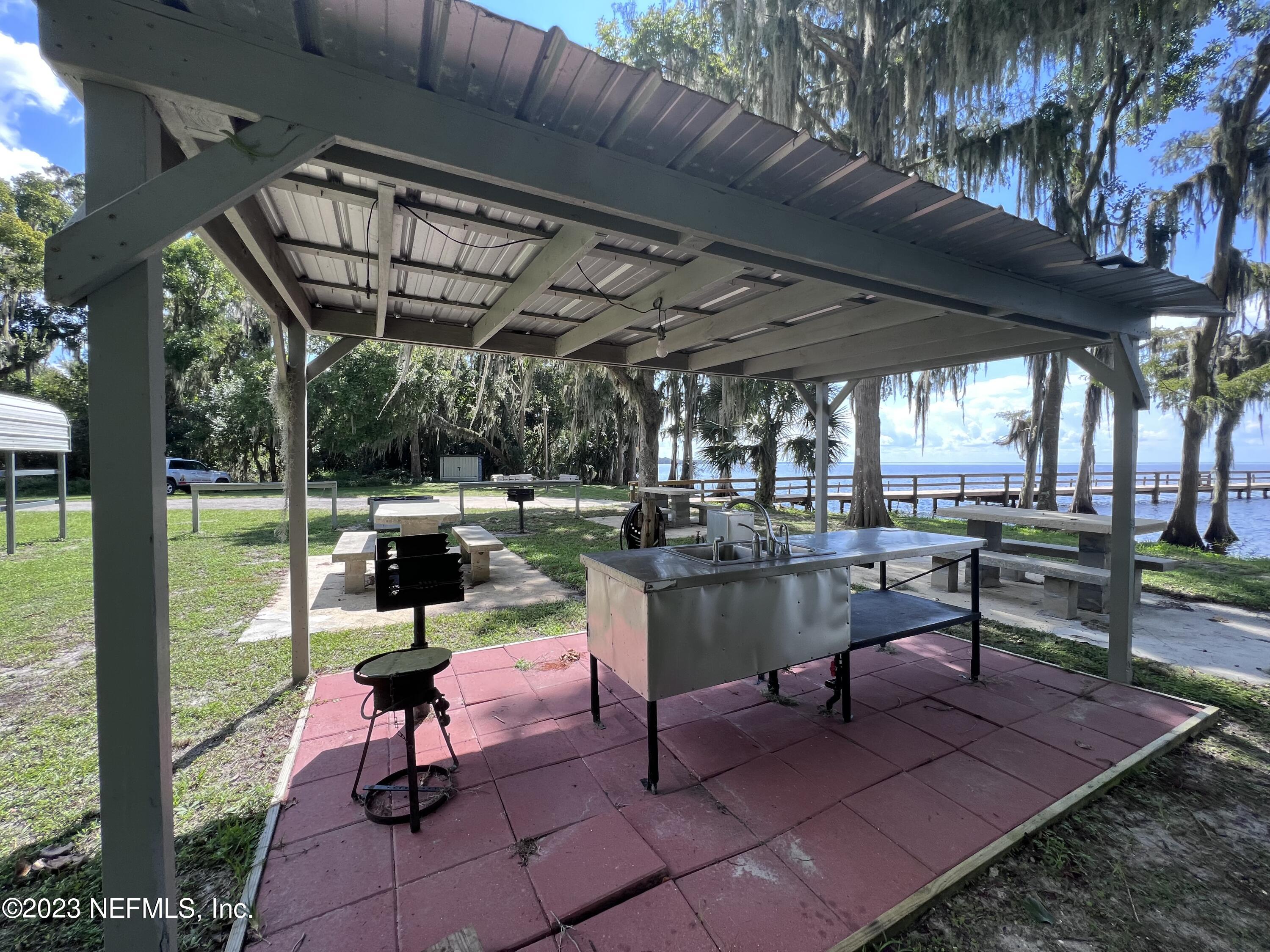 190 Georgetown Denver Road Georgetown, FL 32139 - Photo 10 of 23 37