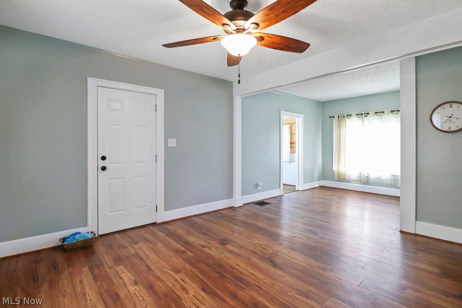 1368 Vane Avenue Akron, OH 44310 - Photo 5 of 23