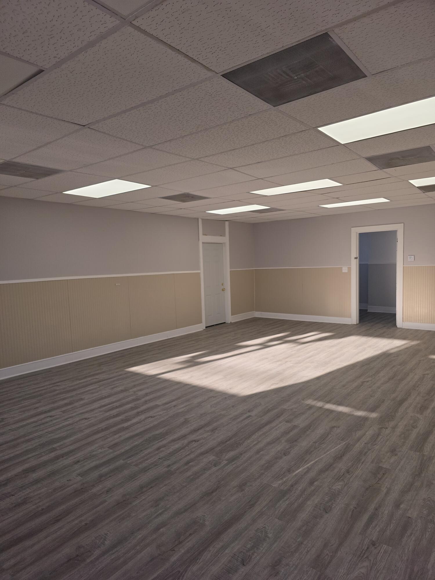 945 North Memorial Drive Racine, WI 53404 - Photo 14 of 16 20250510_183112_resized