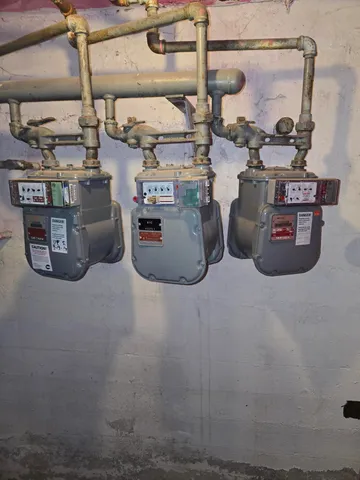 $228,000 | 945 North Memorial Drive, Racine, WI 53404