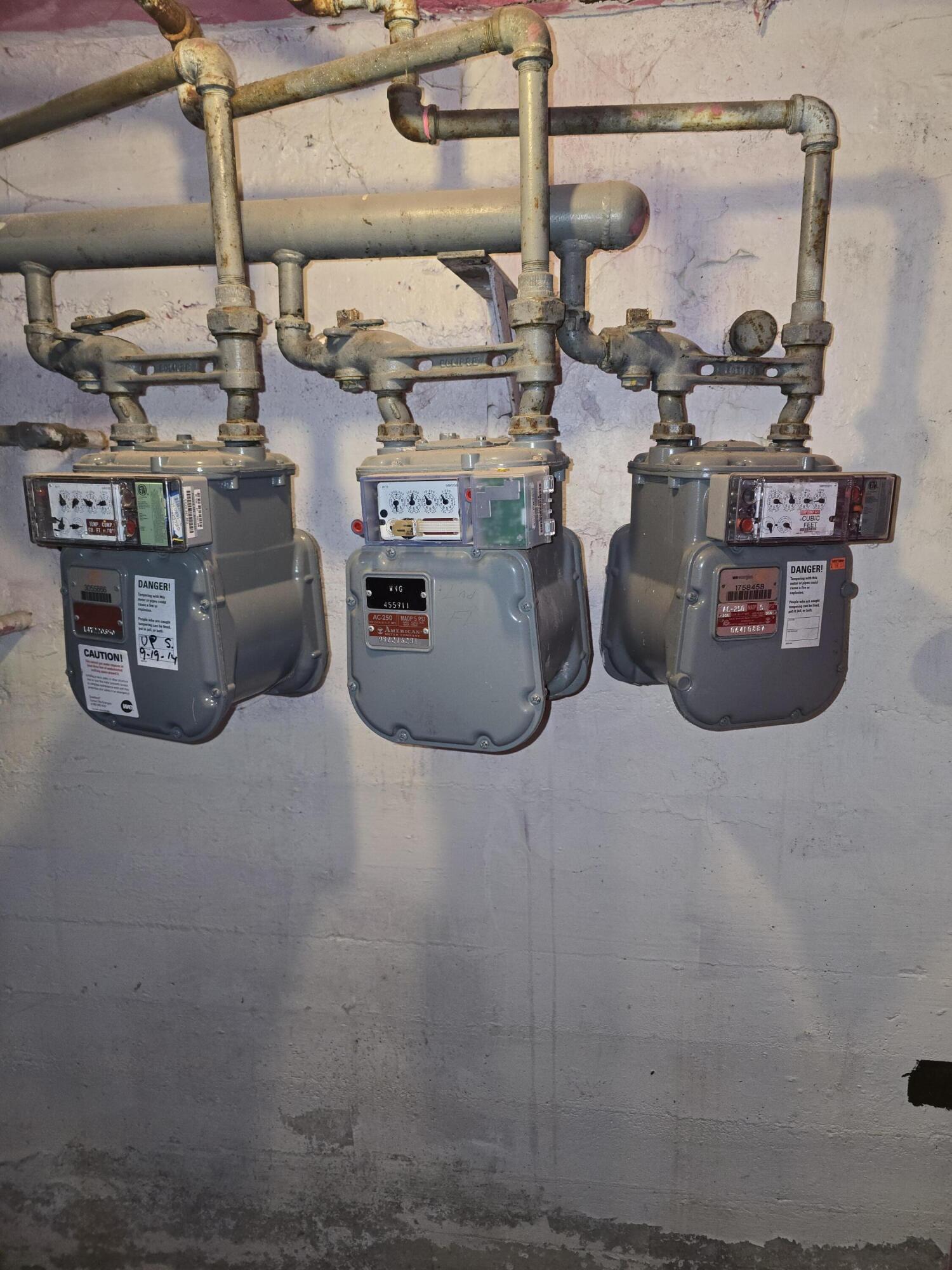 945 North Memorial Drive Racine, WI 53404 - Photo 8 of 16 20250510_182857