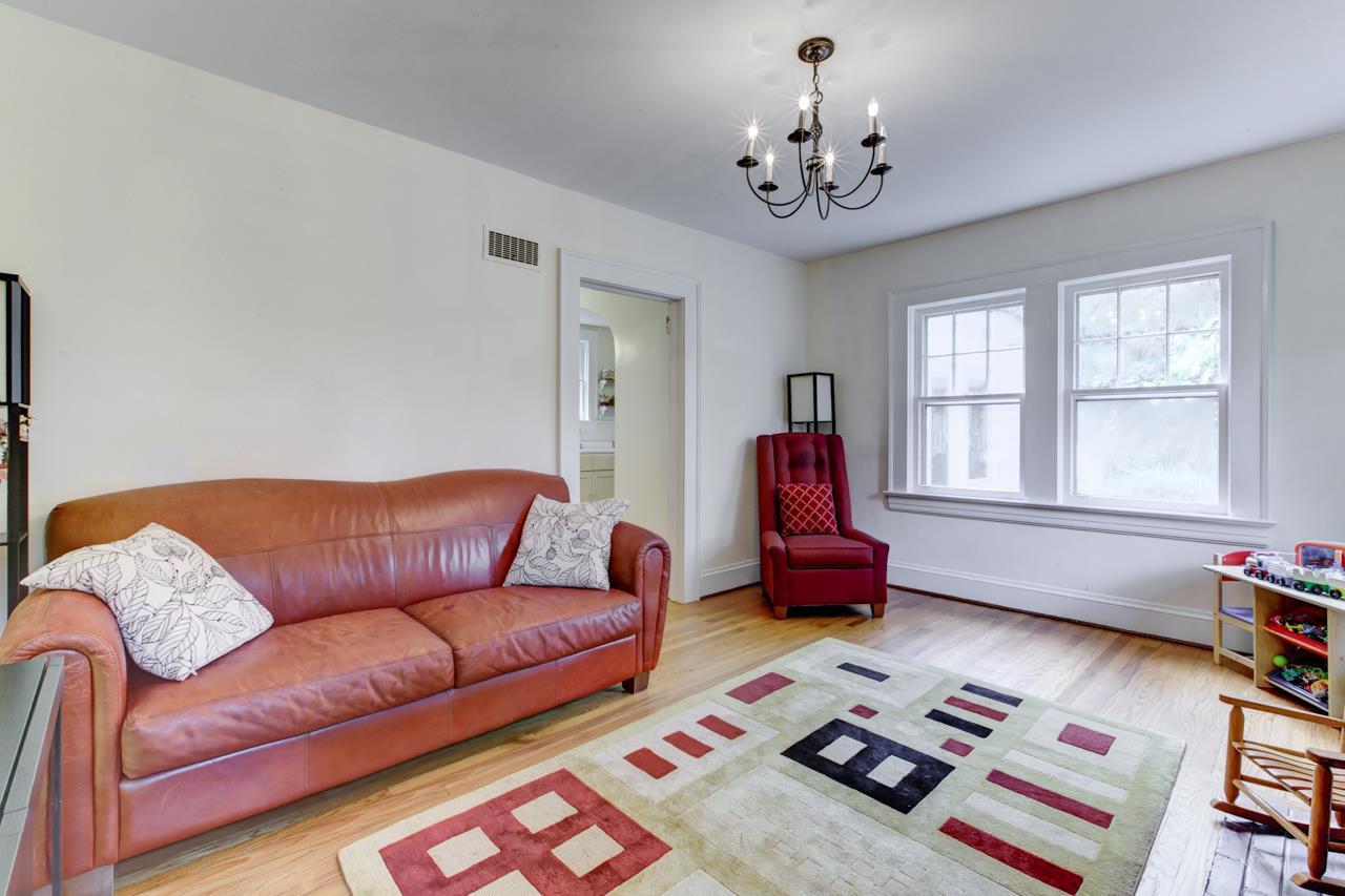 323 Furches Street Raleigh, NC 27607 - Photo 6 of 24 Photo 6