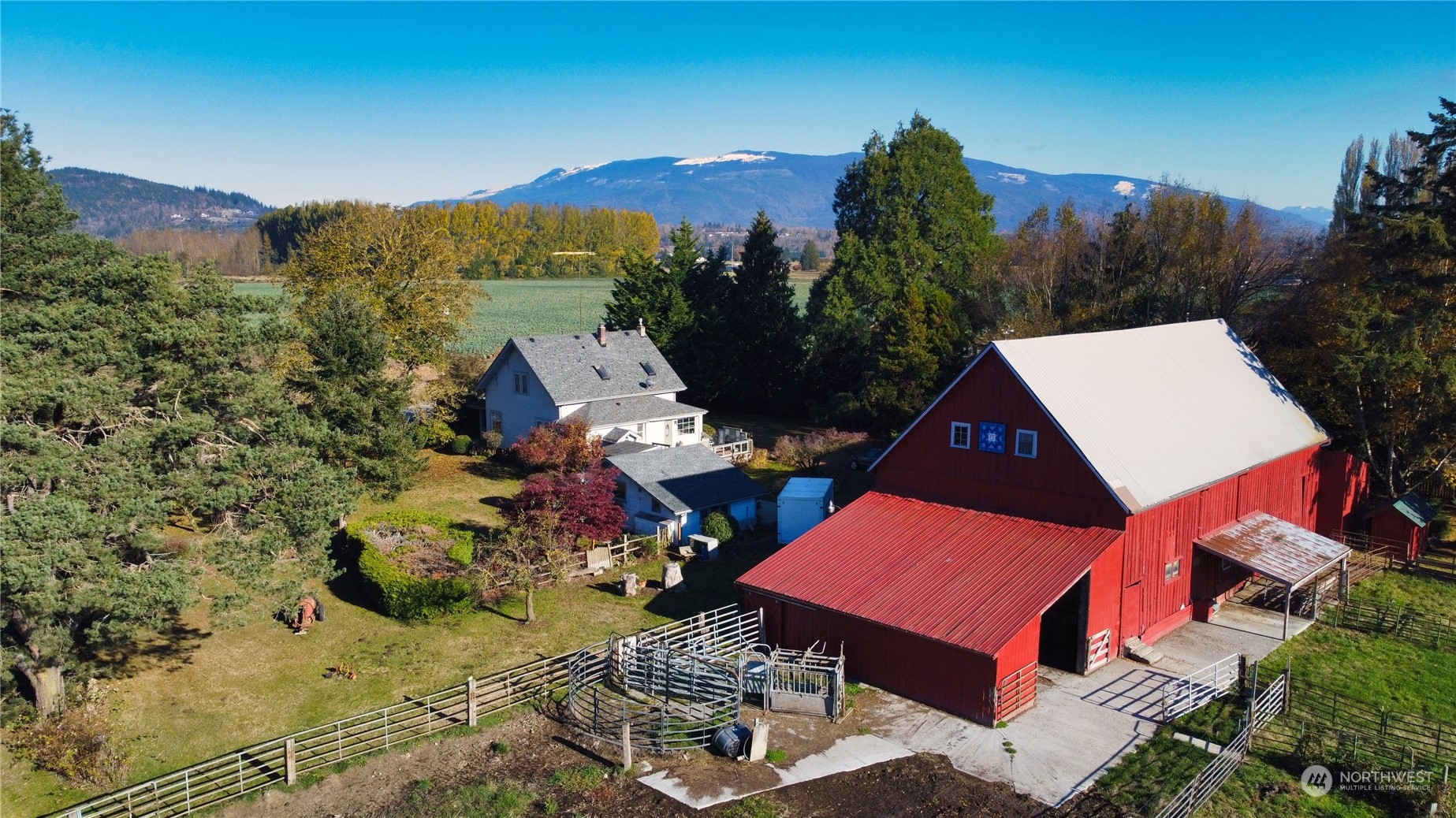 20740 Cook Road Burlington, WA 98233 - Photo 3 of 34 Gallery Image 3