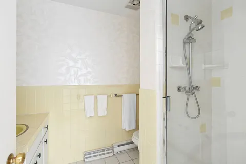 $12,950,000 | 5 Oceanview Terrace, Montauk, NY 11954