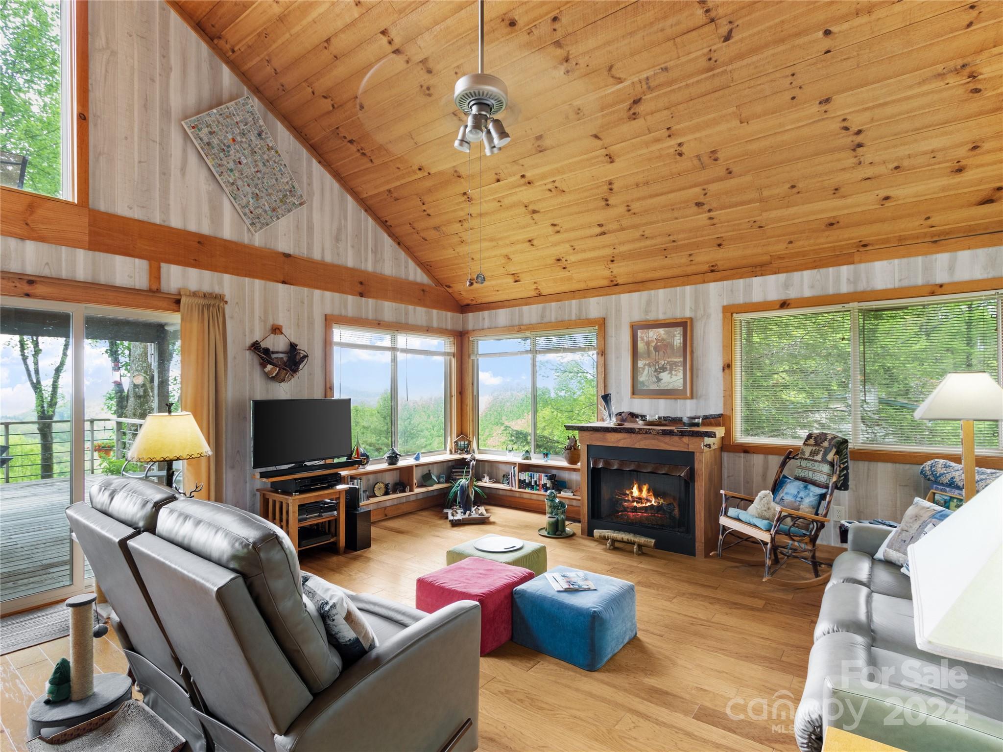 1628 Strawberry Ridge Road Spruce Pine, NC 28777 - Photo 19 of 43 Gallery Image 19