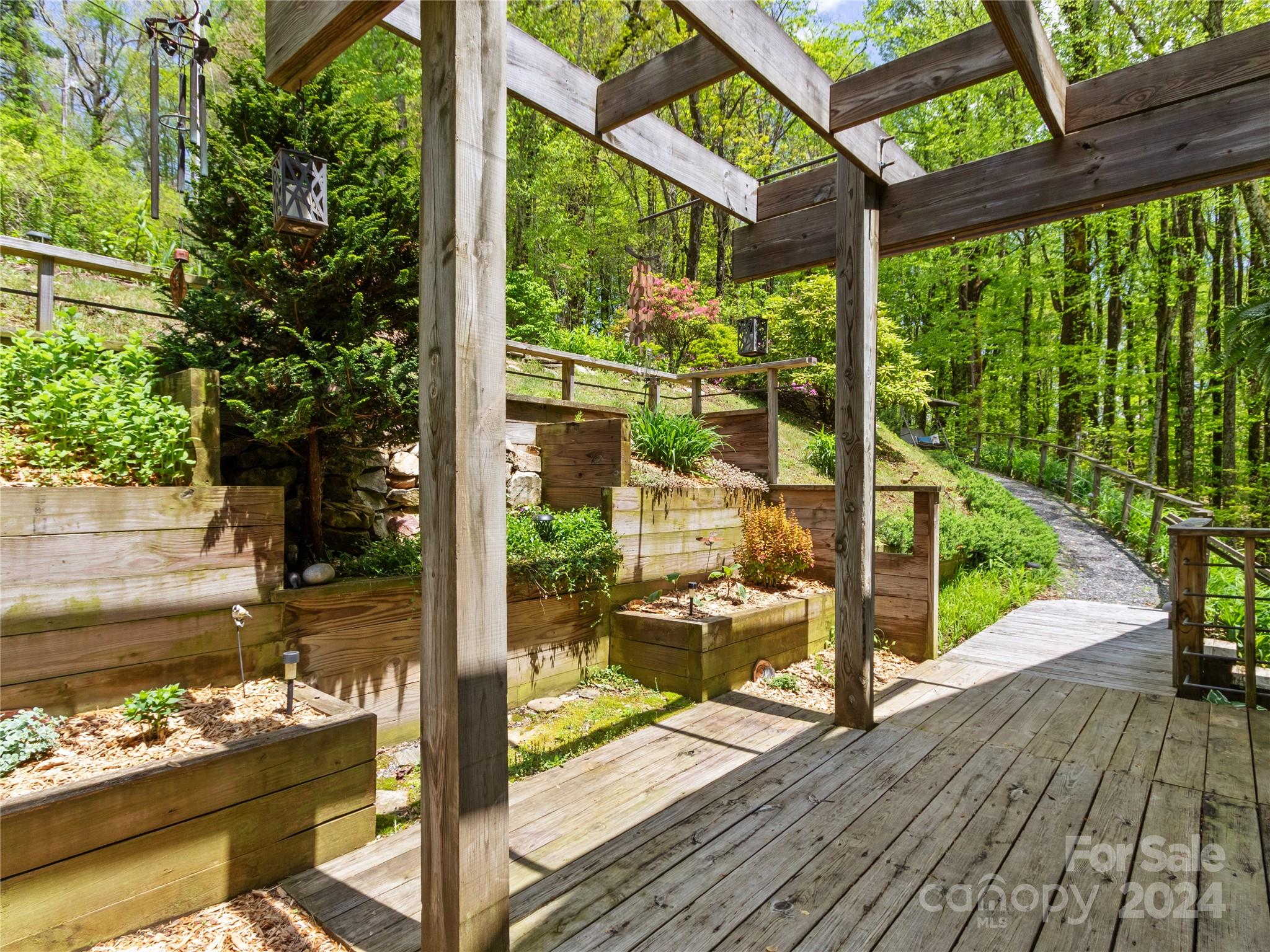 1628 Strawberry Ridge Road Spruce Pine, NC 28777 - Photo 6 of 43 Gallery Image 6