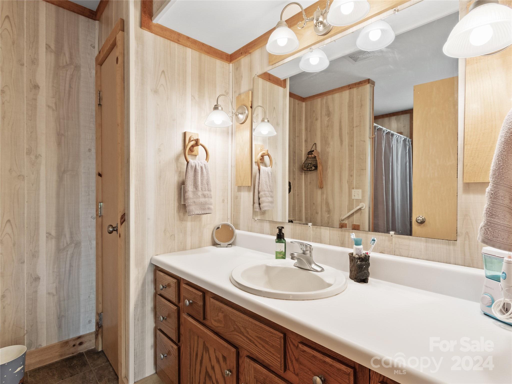 1628 Strawberry Ridge Road Spruce Pine, NC 28777 - Photo 10 of 43 Gallery Image 10